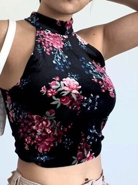 H&M Floral High-Neck Crop Top - Black with Pink Floral